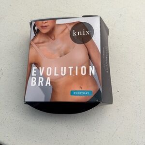 NEW KNIX EVERYDAY EVOLUTION BRA REVERSIBLE IN SIZE 5